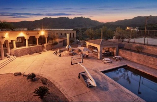 Tucson House | LIVE LIKE A MILLIONAIRE IN 5 STAR MANSION W/360 VIEWS!