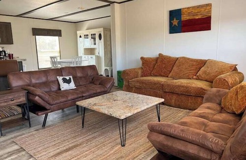 Center Point House | Live Oak Ranch House