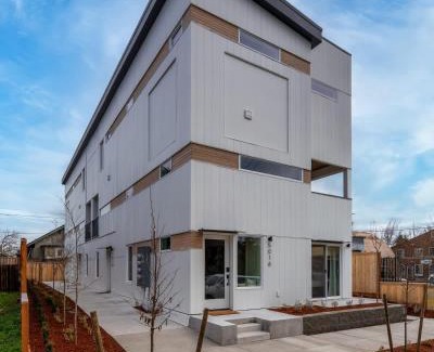 Alberta Arts District Hotel | Lively Alberta Arts Studio
