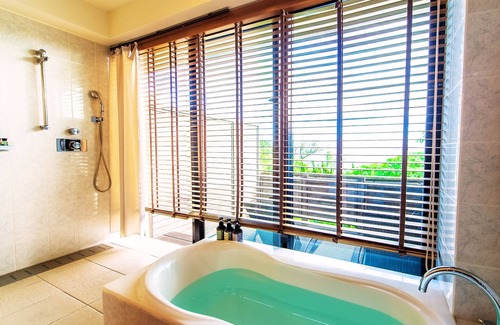 Ginoza Resort | LiVEMAX AMMS CanNa Resort Villa