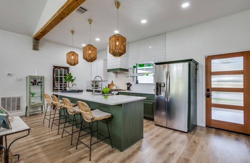 Gun Barrel City House | Livin' La Vida Lago