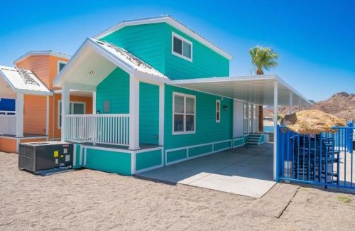 Parker Strip House | Livin' the Dream, Front Row at Road Runner