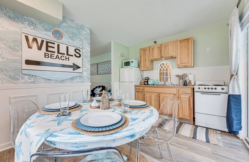 Wells Apartment | ‘Livin Wells' Retreat, 2 Mi to Drakes Island Beach