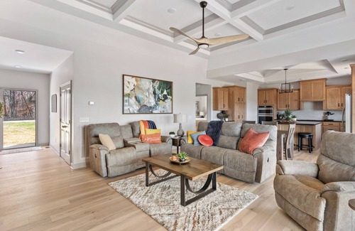 Mammoth Cave House | Living Relaxed - Brand New Home - Lake Property - Backs Up To Mammoth Cave Land