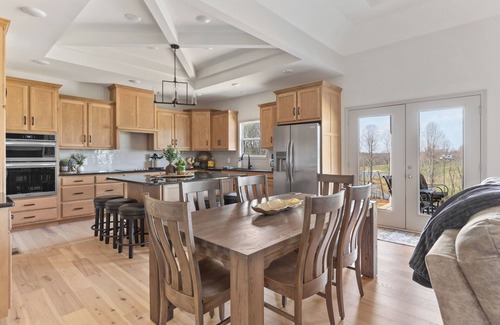 Mammoth Cave House | Living Relaxed - Brand New Home - Lake Property - Backs Up To Mammoth Cave Land