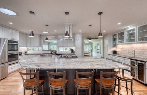 Hiawassee House | Living The Dream lovely 5/4 with fireplace, dock, firepit with 9 rockers