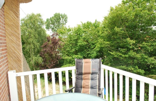 Busum Apartment | Living under thatch - vacation apartment for 2 persons
