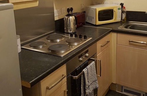 Livingston House | Livingston Contractor & Business Apartment