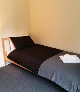 Livingston House | Livingston Ideal commuter House