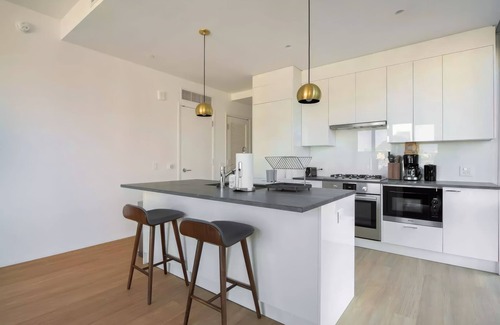 Logan Circle Apartment | Liz by Black Swan 413LT (2/1.5, Cap 4)