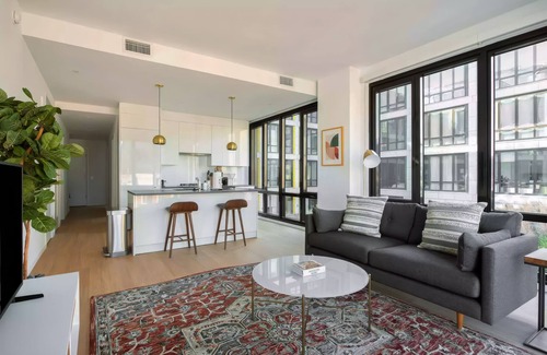 Logan Circle Apartment | Liz by Black Swan 413LT (2/1.5, Cap 4)