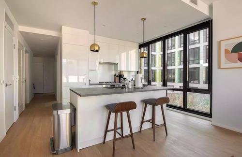 Logan Circle Apartment | Liz by Black Swan 413LT (2/1.5, Cap 4)