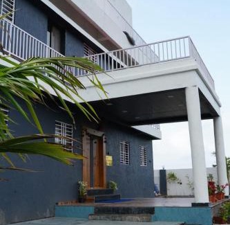 Malavli Villa | ll EMPYREAN STAY ll 9BHK ll FLAGSHIP VILLA ll PVT POOL ll FREE WIFI ll