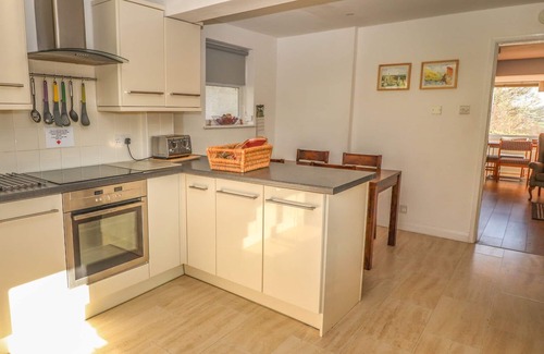 Rhyd-y-foel Cottage | LLECHA, family friendly, with open fire in Colwyn Bay