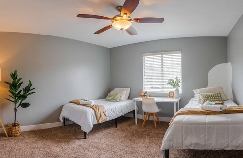 Loma Linda House | LLU Entire House · 4 bedroom 2 miles from Hospital