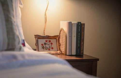 Lookout Mountain Bed & Breakfast | LMI -15- Laurel Falls Room: Summers Night