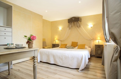 Saint-Andre-dAllas Bed & Breakfast | Lo Gorissado - La Ferme du Glandier