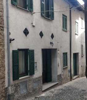 Ronciglione House | Lo Scoiattolo