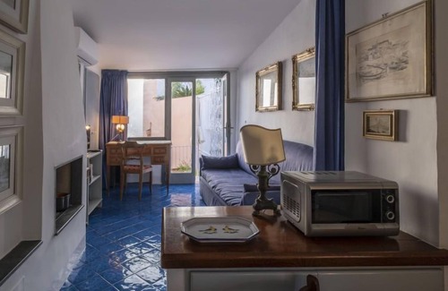 Ischia Porto Apartment | Lo Scuopolo by Interhome