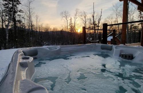 Carrabassett Valley Ski Chalet | Loafers' Lodge