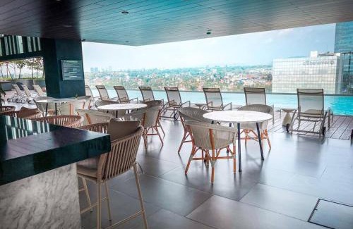 Financial District Apartment | Lobby33 Andares Lujoso Departamento