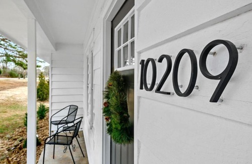 Rogers House | Loblolly Pines - Private Bike Trail IN Backyard! - Sleeps 12!