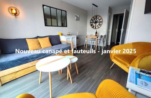 Guilvinec Apartment | LocaLise au Guilvinec - A22 - Belle vue sur la mer, la piscine et le jardin - Tout à pied, plages, port, centre, commerces, marché - Wifi inclus - Animaux bienvenus - Linge de lit inclus