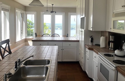 Prince Edward House | Located at Lake on the Mountain Resort with a spectacular view
