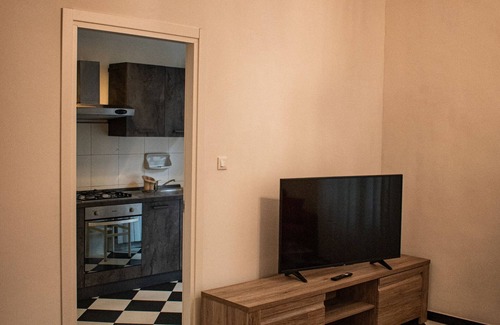 San Fruttuoso Apartment | located in a strategic position,near to the city major places of interest