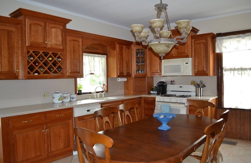 East Marion House | Located in the heart of wine country