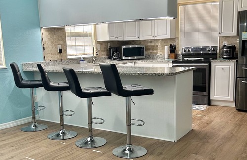 Yankeetown House | Located just across from Withlacoochee River and Marina