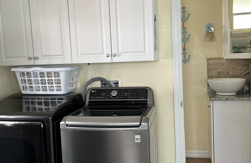 Yankeetown House | Located just across from Withlacoochee River and Marina