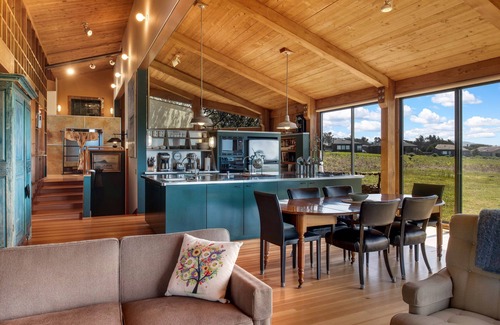 Sea Ranch House | Located near Shell Beach and tidepools. Award-winning Obie Bowman design.