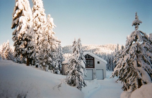 Ponderosa Cabin | Located on 15 Beautiful Acres on Kramer Meadow,Ponderosa, Very Private