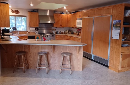 Susanville House | Located on Eagle Lake's north shore in Lassen County.