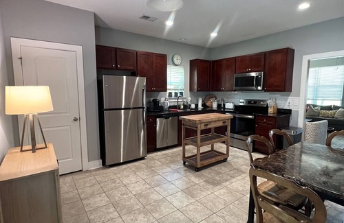 Columbia House | LOCATION! 1 mile from William Brice Stadium - Close to Campus! Close to IT ALL!