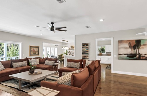 Mena House | Location! 12 acre private estate, 6 MI. to Wolf Pen Gap! 5 miles to Mena!