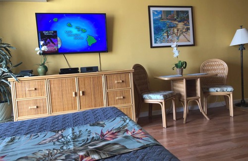 Waikiki Condo | 💎LOCATION💎 5min to 🏄‍♀️🏊‍♀️🐠🦈🌸 free parking 🚙🅿️, fast WIFI💻 🌺F15A06🌺