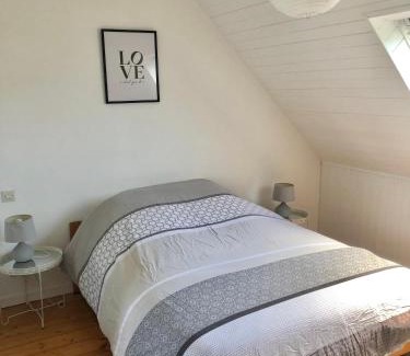 Le Palais House | Location 6-8 personnes avec jardin 15 mn à pied du port