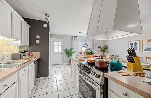 North Richland Hills House | Location! Cozy 3 Bedroom Home