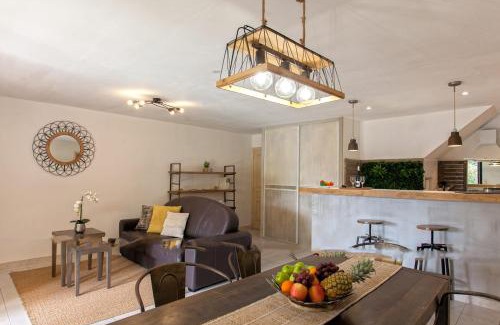 Calvi Apartment | location de vacances figuier avec jardin barbecue piscine chauffée à Calvi