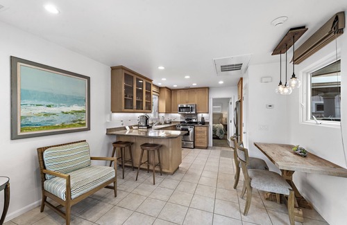 Laguna Beach Villa | Location direct beach access stroll to main beach swim kayak+
