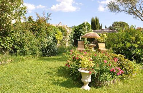 Pignans Apartment | Location haut de villa