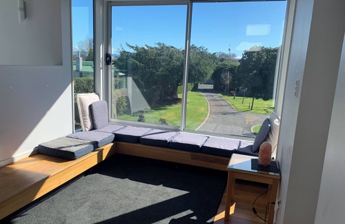 Martinborough House | Location, Location, Location.nLuxury living so close to Town Square