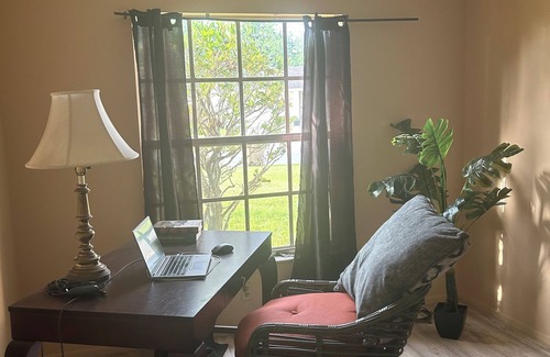 Buena Ventura Lakes House | Location, location! 3-bedroom house in Kissimmee with 5G WiFi, central AC