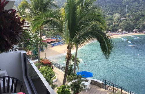 South Shore Hotel Area Condo | Location Location ,Condo with an exceptional ocean view.