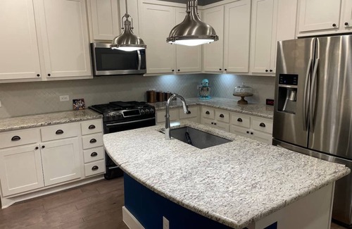 Alamo Heights House | Location, location, location! Perfectly charming!