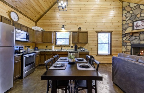 Broken Bow Cabin | Location, Location, Location! Near All Broken Bow offers!