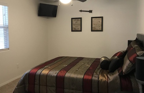 Longtown House | Location Location Location on Lake Eufaula OK boat ramp and sandy beach