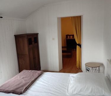 Quillebeuf-sur-Seine House | Location petite maison